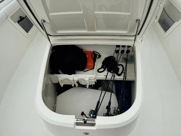 35' Boston Whaler, Listing Number 100913297, - Photo No. 8
