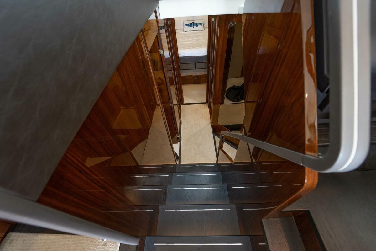 2019 Fairline 53 