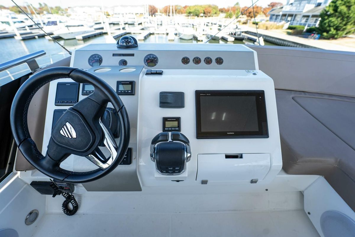 2019 Fairline 53 