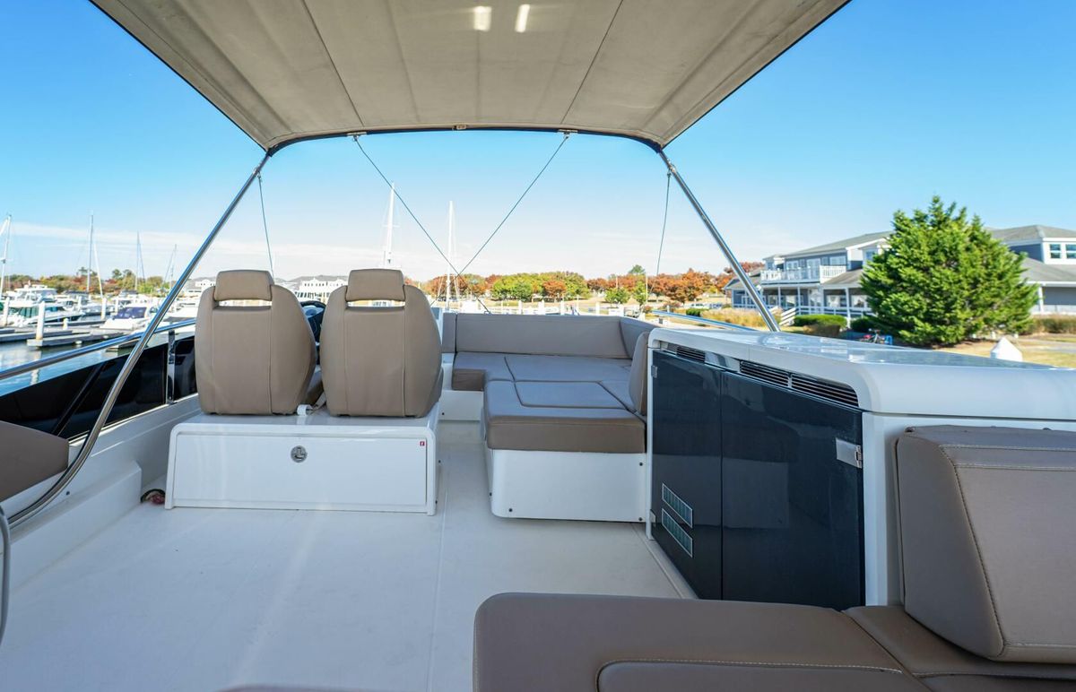 2019 Fairline 53 