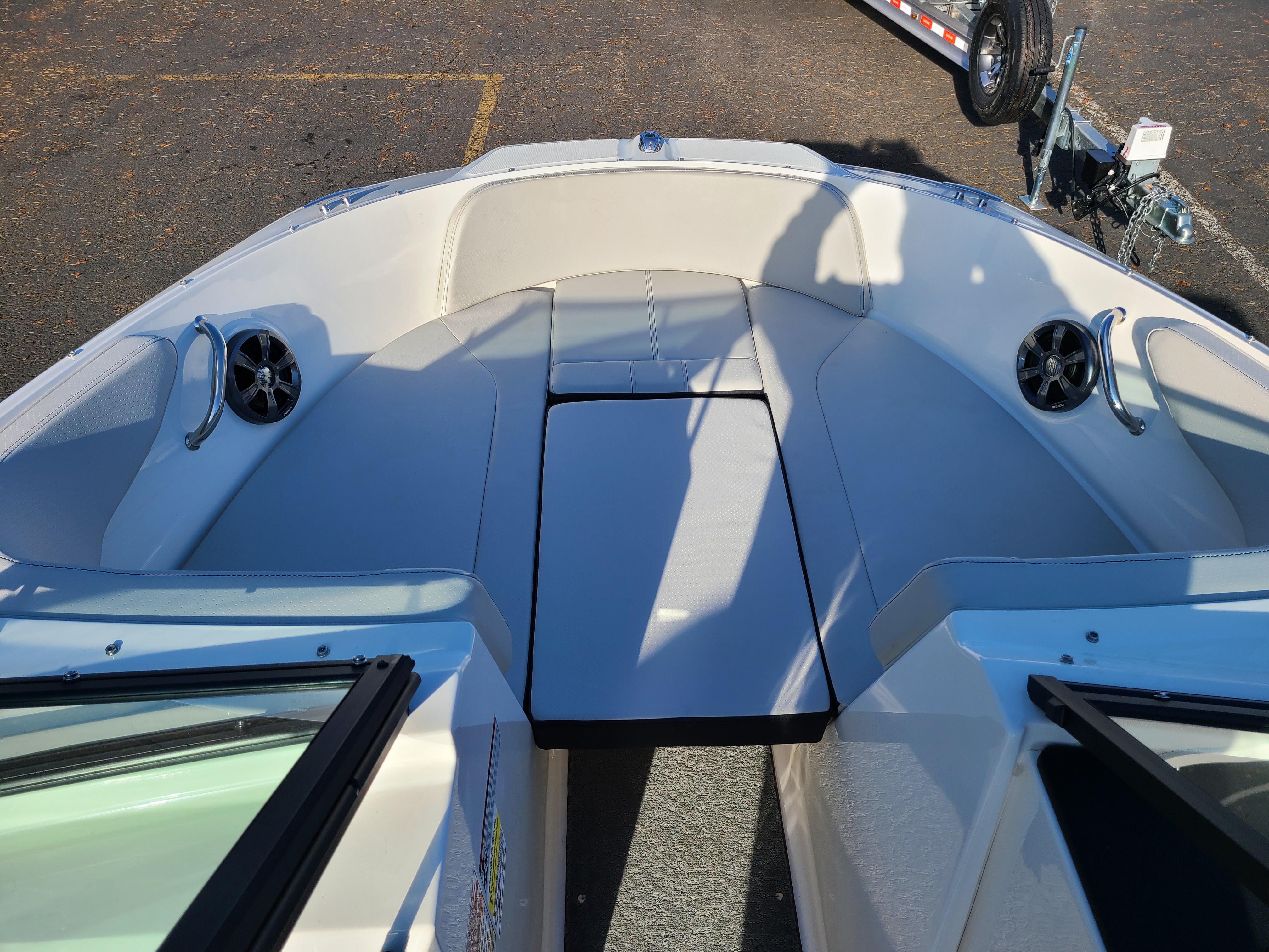 2021 Sea Ray 190 Sport Ski and Wakeboard for sale YachtWorld