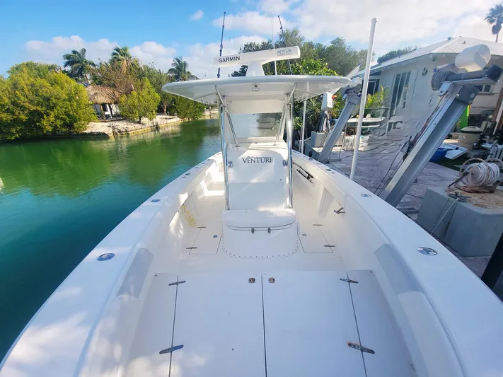 Just Plugging Along Yacht Photos Pics 