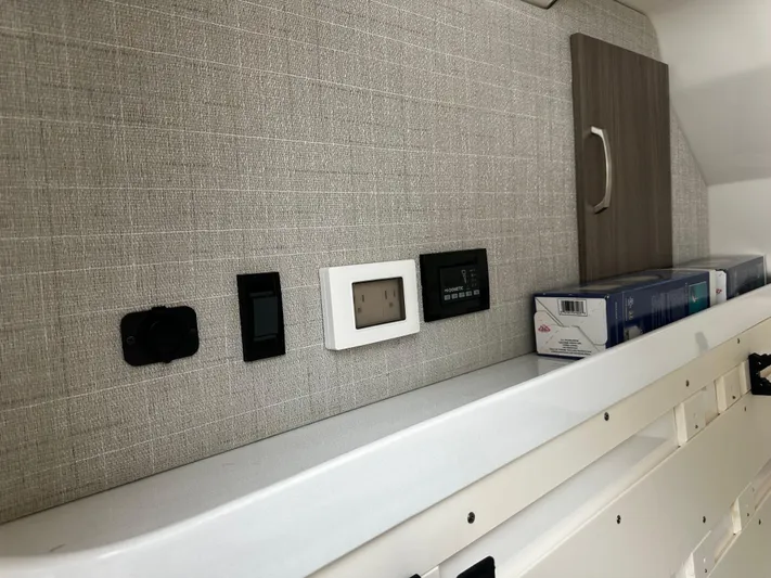  Yacht Photos Pics 2022 Regal Lx36 - Image 12