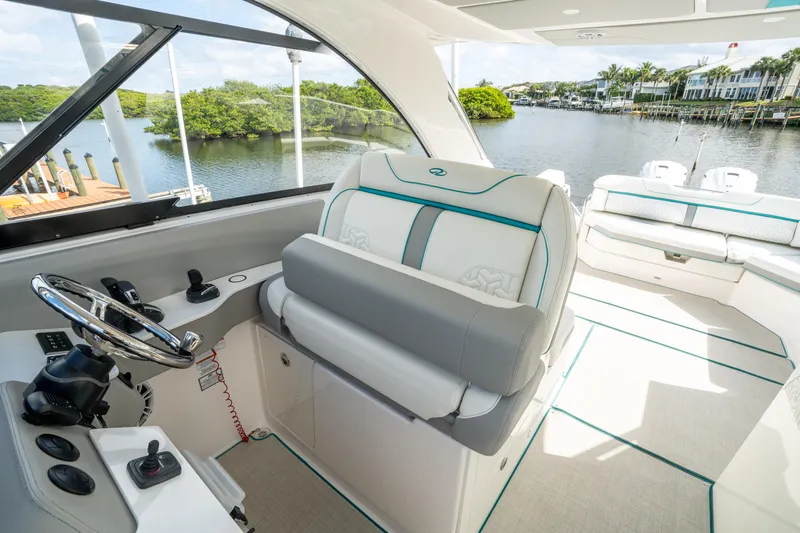  Yacht Photos Pics 2022 Regal Lx36 - Image 18