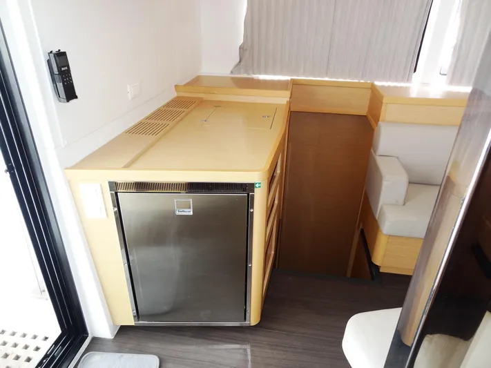 Blind Ambition II Yacht Photos Pics 