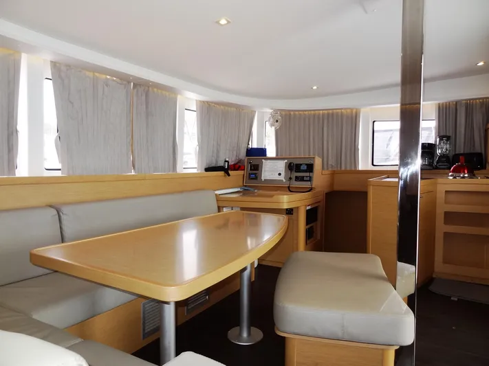 Blind Ambition II Yacht Photos Pics 