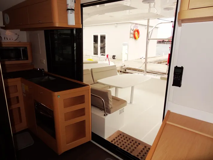 Blind Ambition II Yacht Photos Pics 