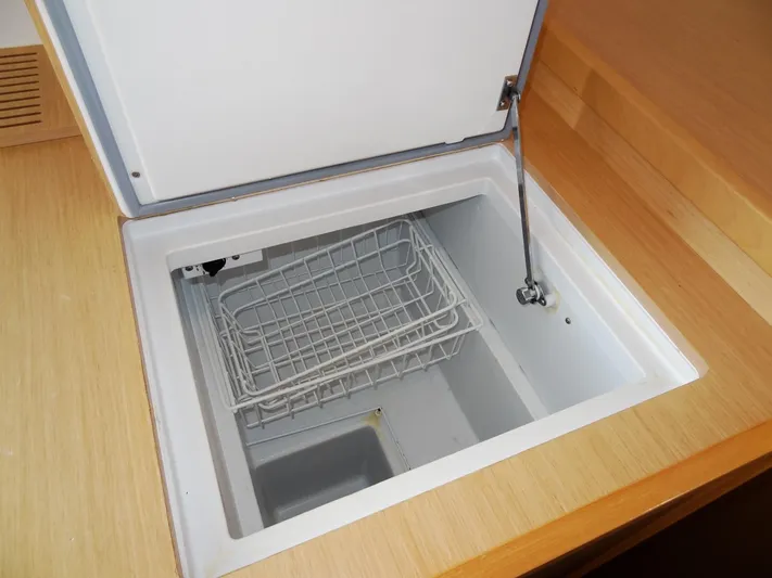 Blind Ambition II Yacht Photos Pics 