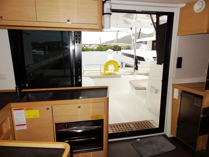 Blind Ambition II Yacht Photos Pics 