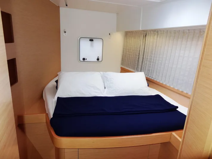 Blind Ambition II Yacht Photos Pics 