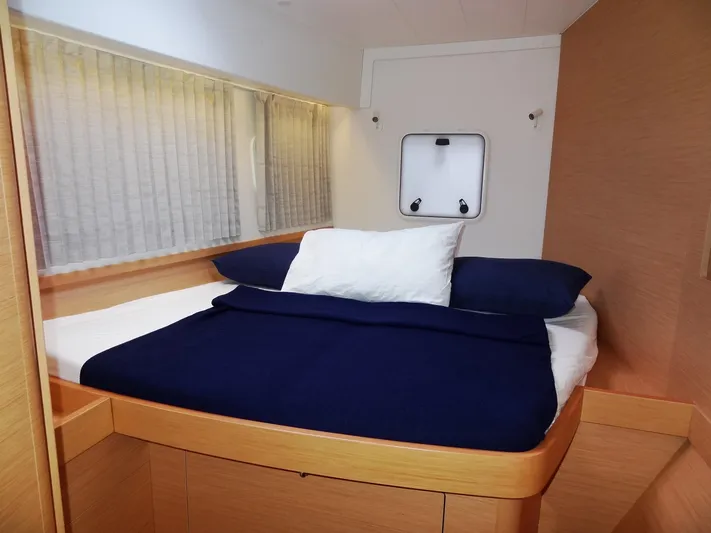 Blind Ambition II Yacht Photos Pics 