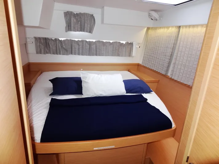 Blind Ambition II Yacht Photos Pics 