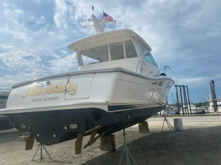 Absolutely Yacht Photos Pics 2006 Tiara Yachts Open boat named "Absolutely" on dry dock in Mobile, Alabama.