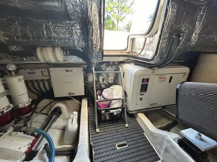 Absolutely Yacht Photos Pics 