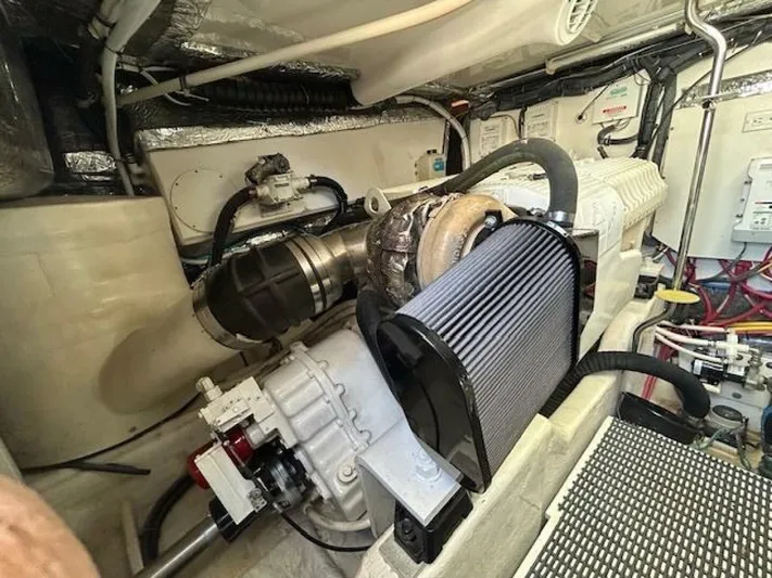 Absolutely Yacht Photos Pics 