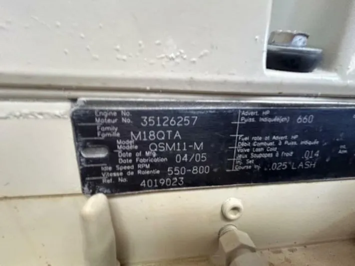 Absolutely Yacht Photos Pics 