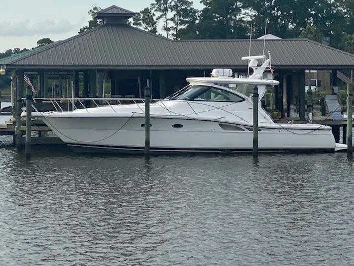 Absolutely Yacht Photos Pics 