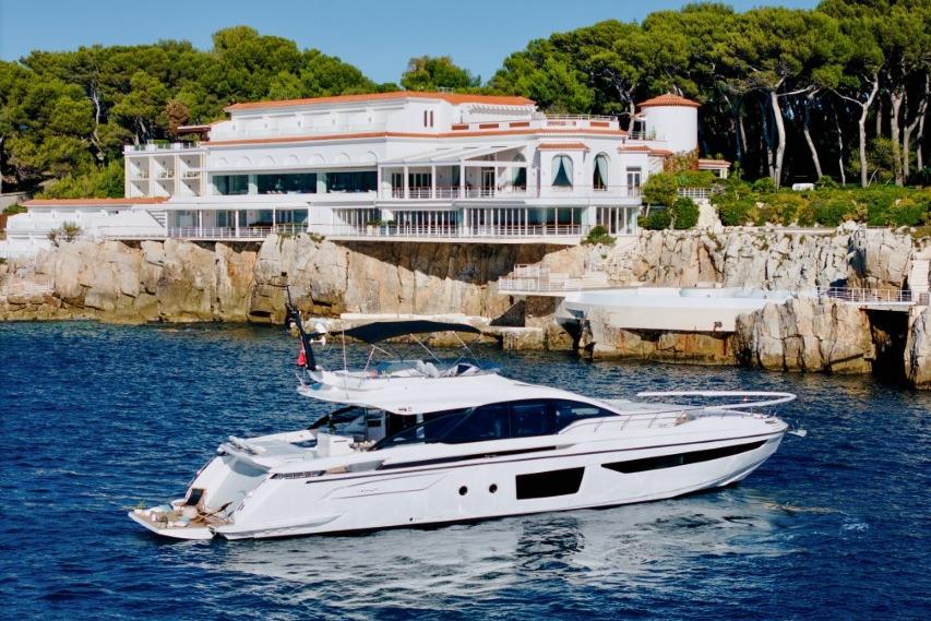 2023 Azimut S8