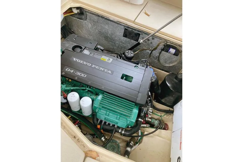 Tootles Yacht Photos Pics Volvo Penta D4-300 engine in 2016 Ranger Tugs R-31 boat.