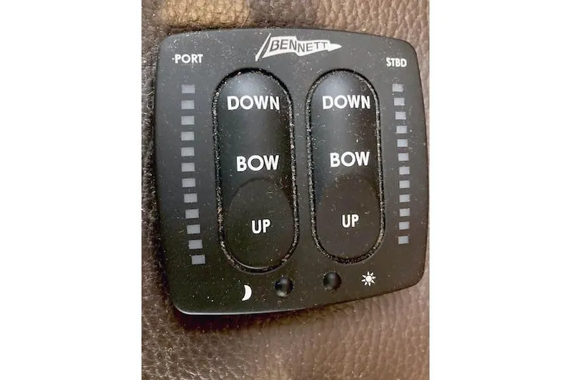 Tootles Yacht Photos Pics Bennett trim tab control panel on 2016 Ranger Tugs R-31 boat.