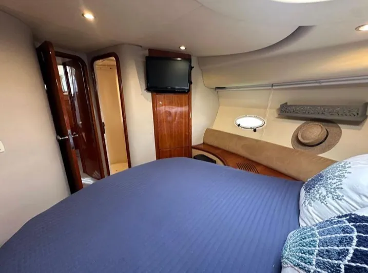 Valkiria Yacht Photos Pics 