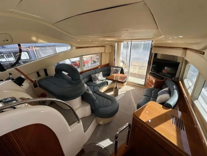 Valkiria Yacht Photos Pics 