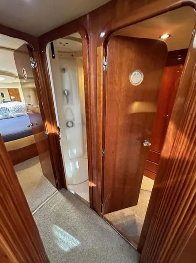 Valkiria Yacht Photos Pics 