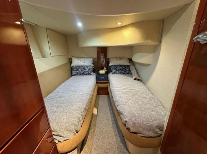 Valkiria Yacht Photos Pics 