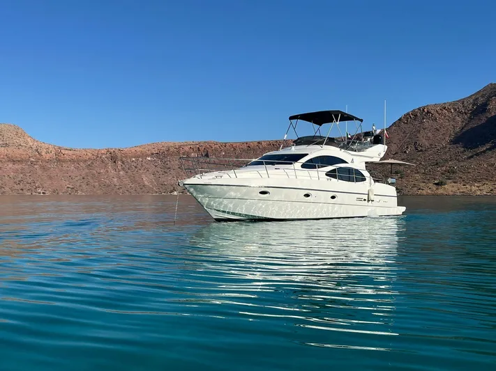 Valkiria Yacht Photos Pics 