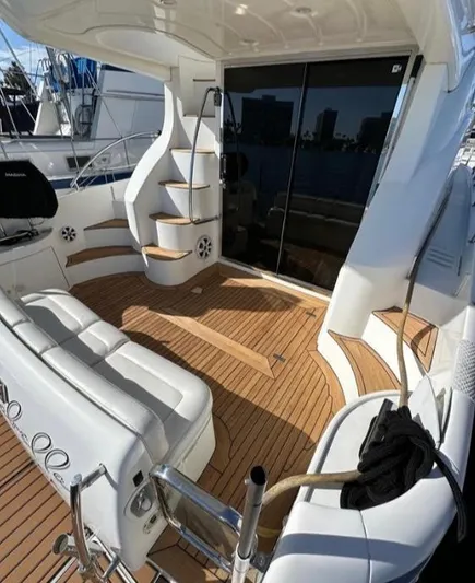 Valkiria Yacht Photos Pics 