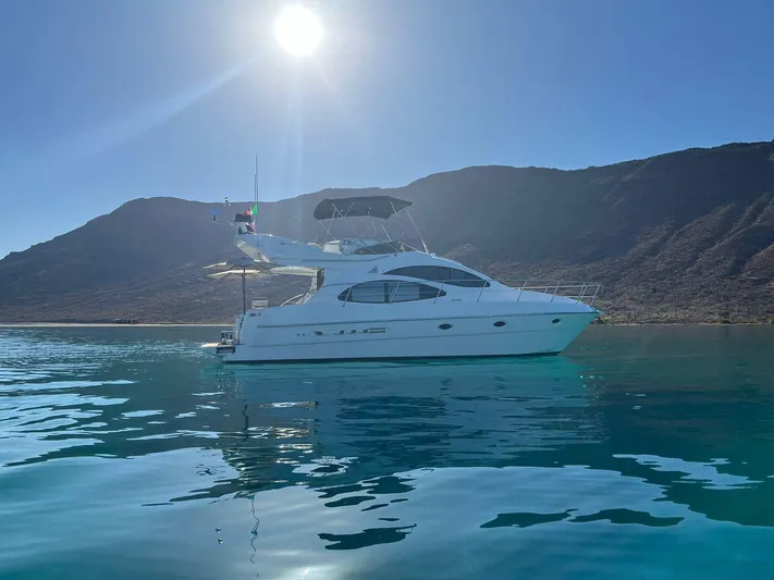 Valkiria Yacht Photos Pics 