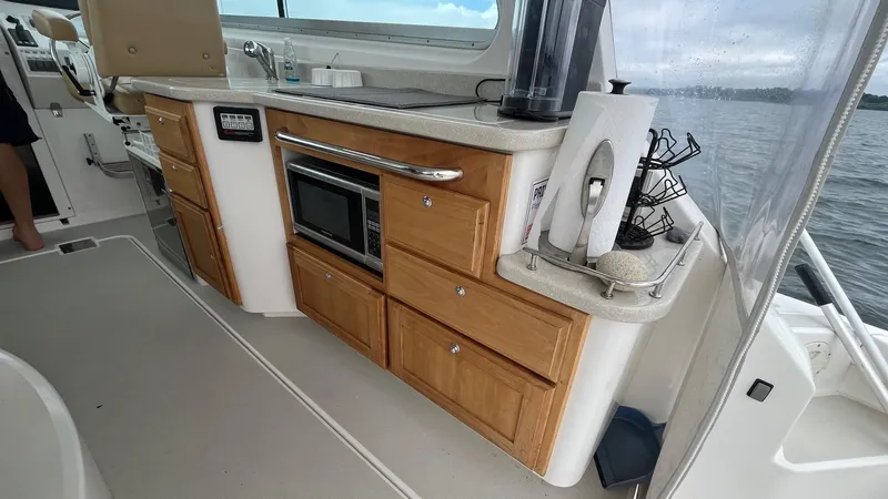 Grand Cove Yacht Photos Pics 