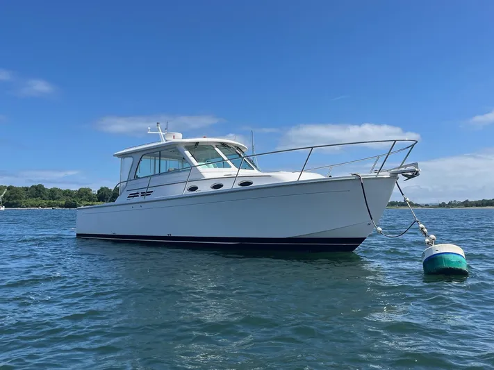 Grand Cove Yacht Photos Pics 