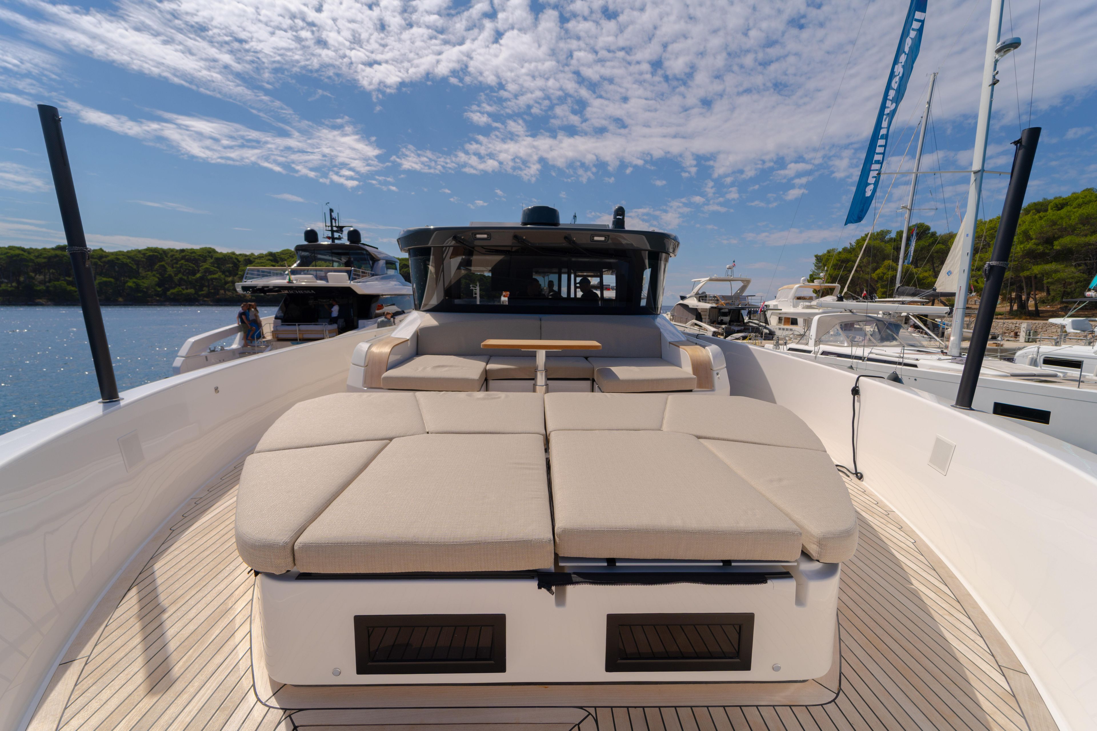 Yacht