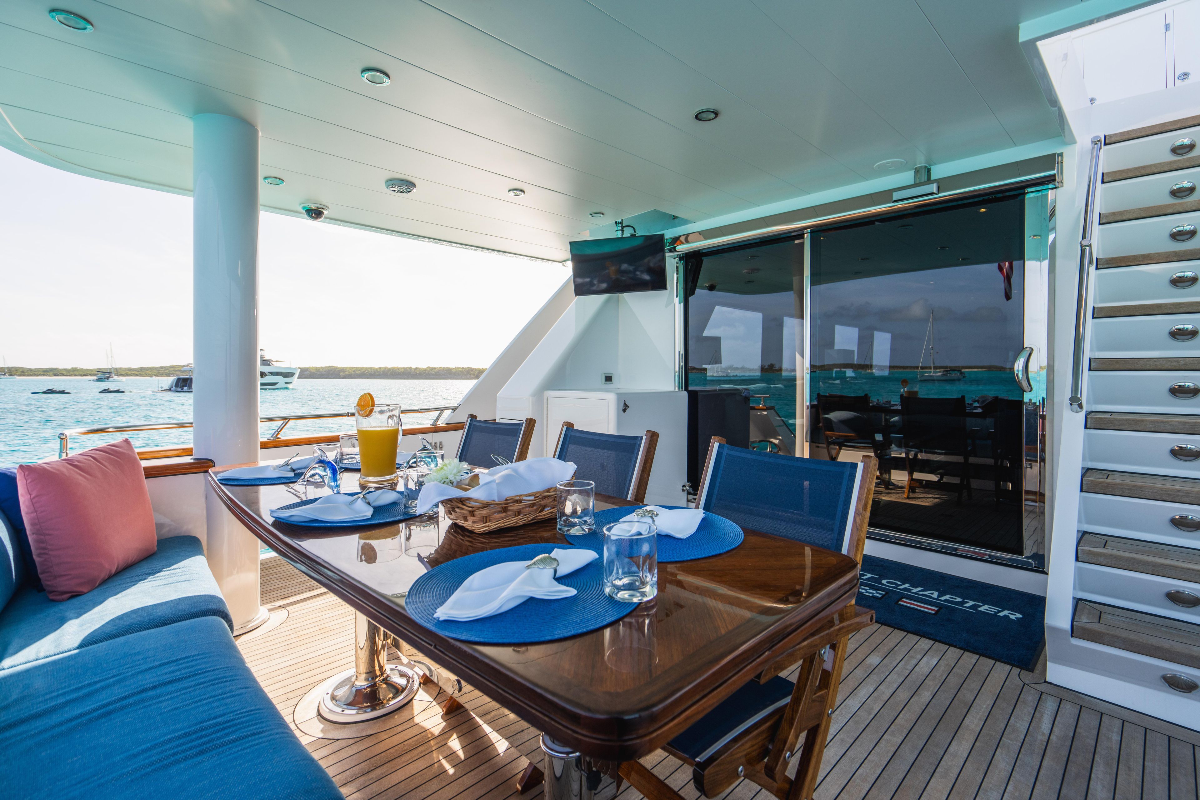 Yacht