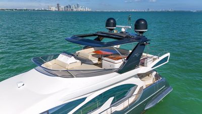 Yacht