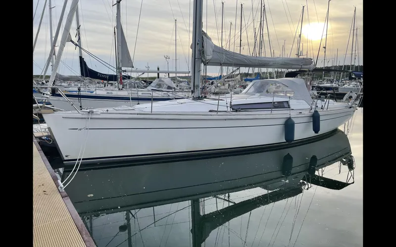 Stone Free Yacht Photos Pics 