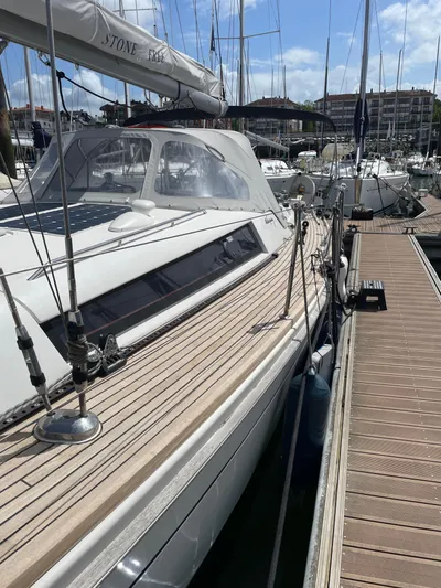 Stone Free Yacht Photos Pics 