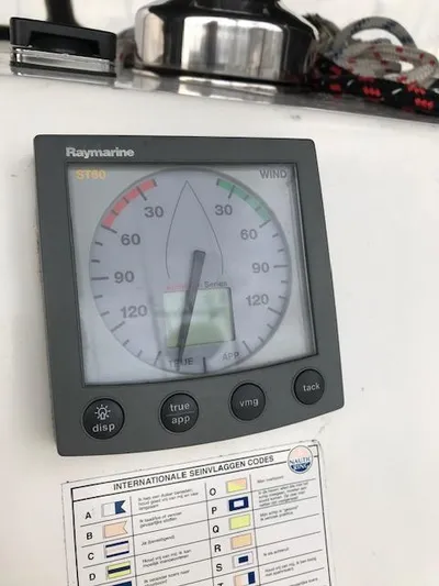 Stone Free Yacht Photos Pics 