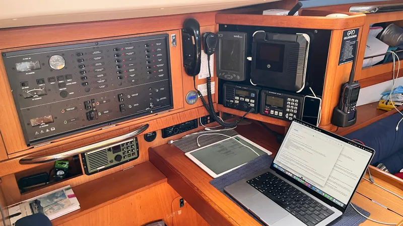 Stone Free Yacht Photos Pics 