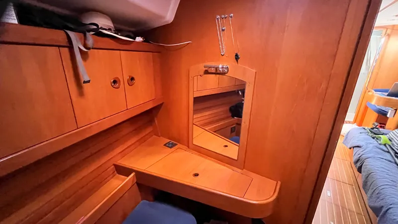 Stone Free Yacht Photos Pics 