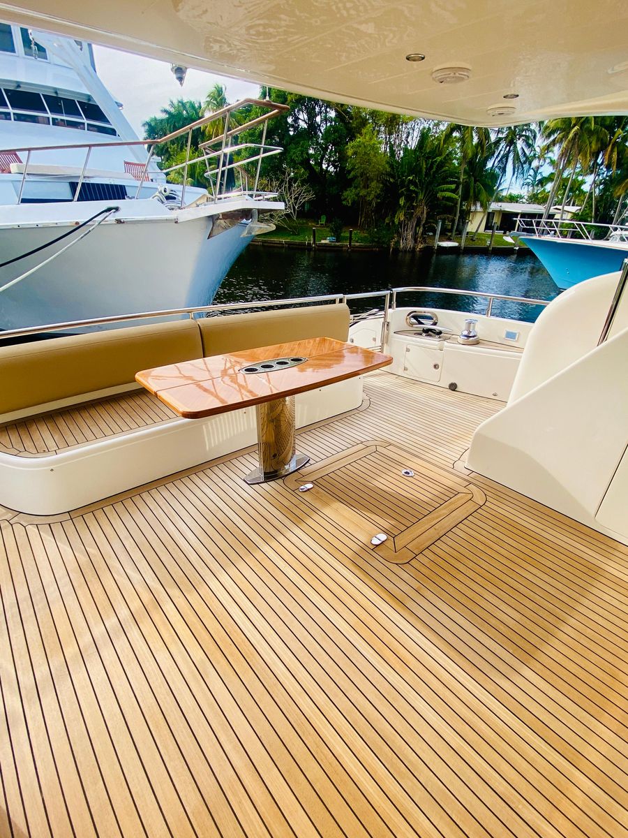 2006 Viking Sport Cruisers 70 