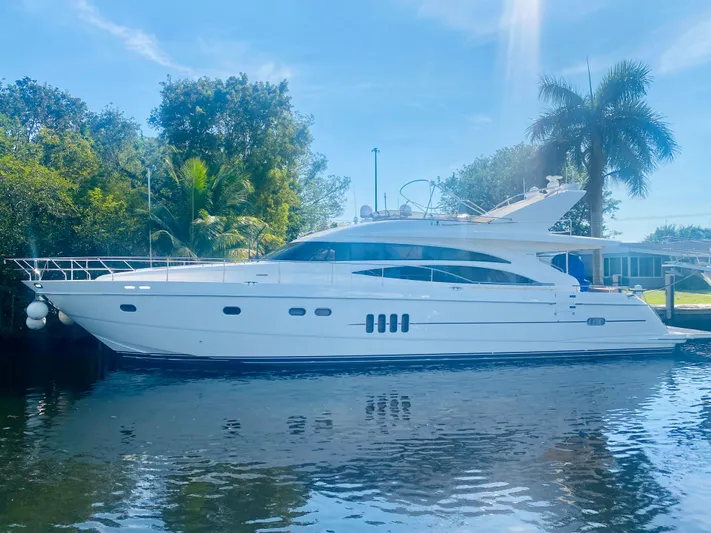 Grand Cru Yacht Photos Pics 