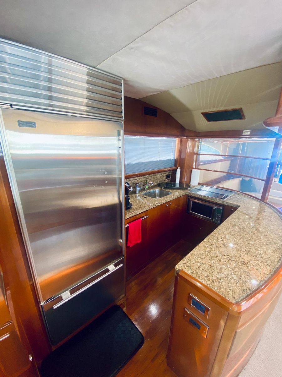 2006 Viking Sport Cruisers 70 