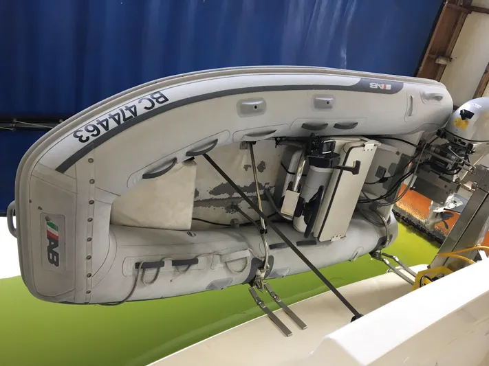 Carousel Yacht Photos Pics 