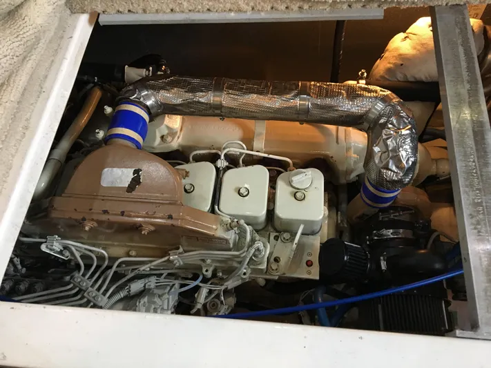 Carousel Yacht Photos Pics 