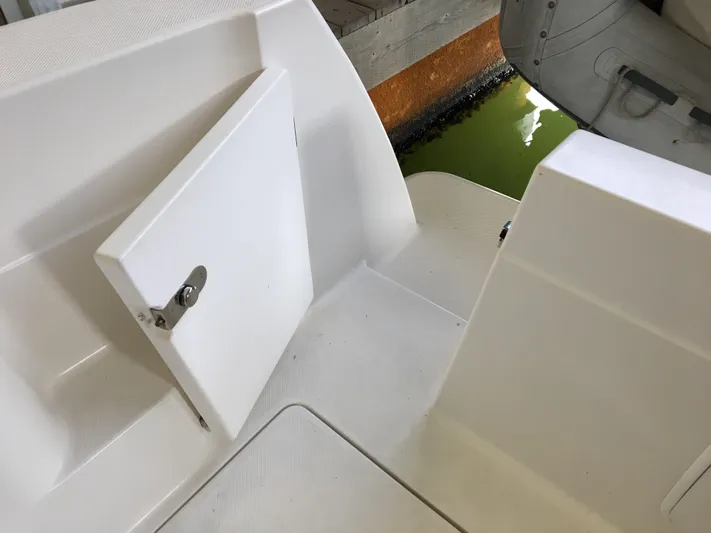 Carousel Yacht Photos Pics 