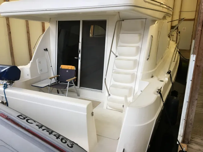 Carousel Yacht Photos Pics 