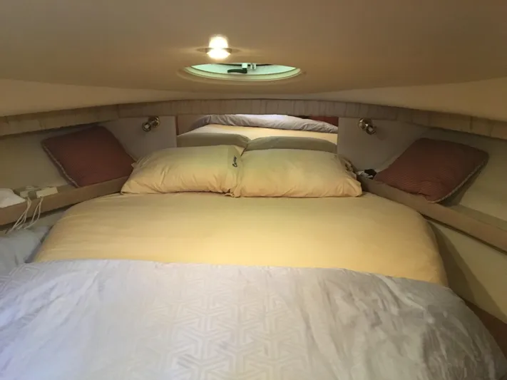 Carousel Yacht Photos Pics 