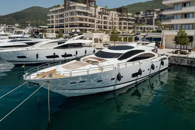 Sunseeker Predator 92